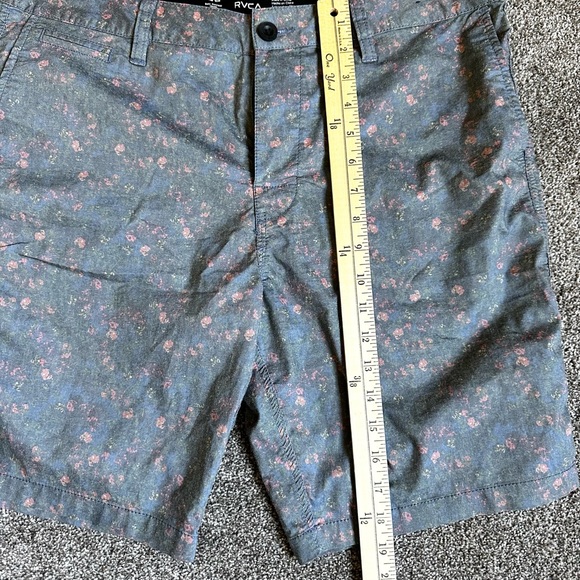 RVCA Men's Size 34 Weekend Hybrid Dual Purpose Trunk Blue Floral Shorts - Picture 7 of 10